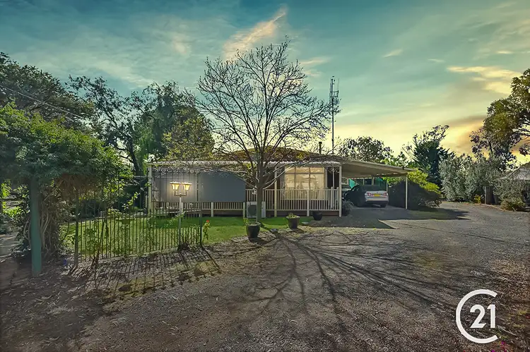 18 Livingstone Street North, Mathoura NSW 2710