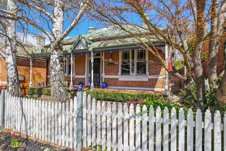 110 March Street, Orange NSW 2800