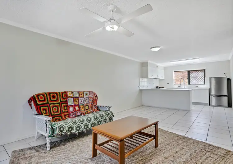 Fourth view of Homely unit listing, 2/32 Goonawarra Drive, Mooloolaba QLD 4557