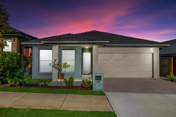 10 Kinloch Street, Gledswood Hills NSW 2557