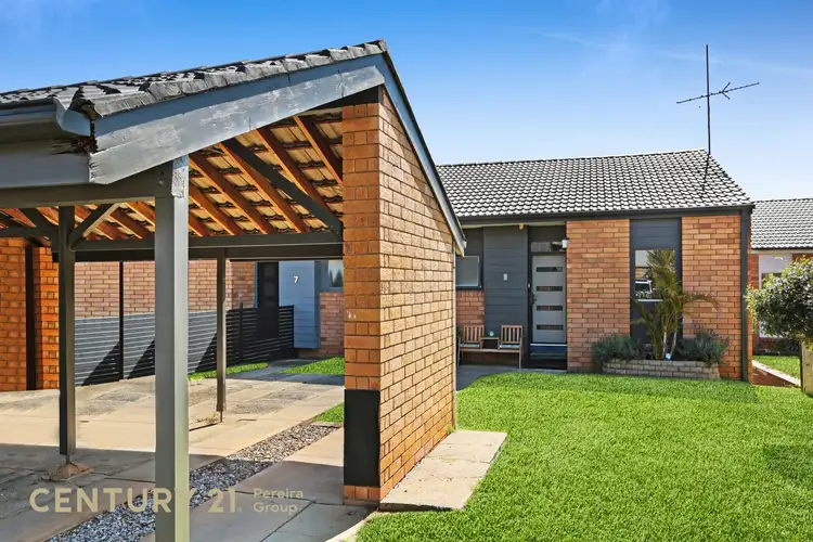 9 Green Lane, Bradbury NSW 2560