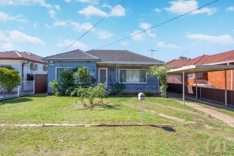 49 Montrose Avenue, Fairfield East NSW 2165