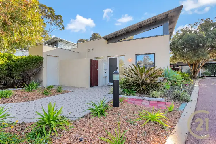 23 Golfers Retreat, Halls Head WA 6210