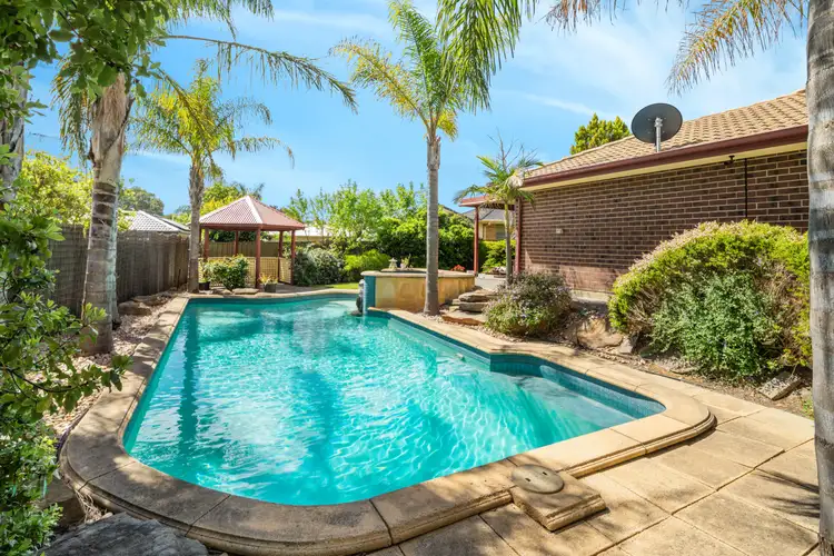 18 Oldborough Drive, Onkaparinga Hills SA 5163