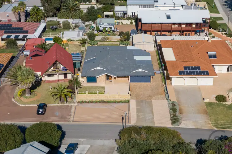 4 Bight Reefs Road, Singleton WA 6175