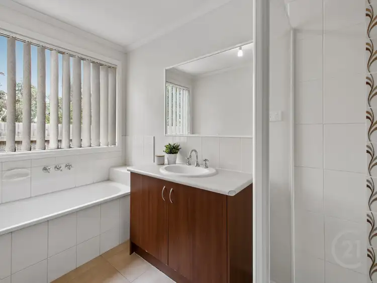 Sixth view of Homely house listing, 16 Caitlin Drive, Pakenham VIC 3810
