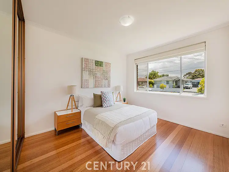 Fifth view of Homely house listing, 10 Barringun Crescent, Clayton South VIC 3169
