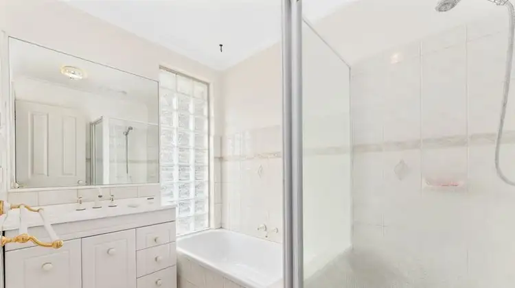 Fifth view of Homely house listing, 2 Anderson Close, Hampton Park VIC 3976