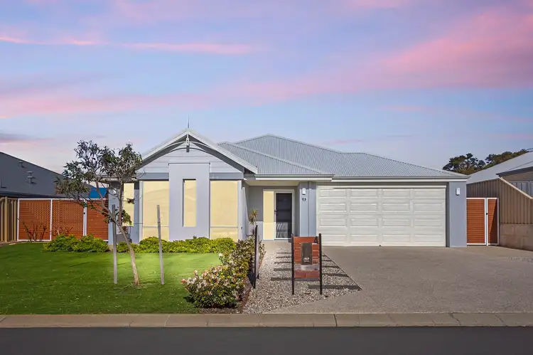 4 Kanalla Avenue, Millbridge WA 6232