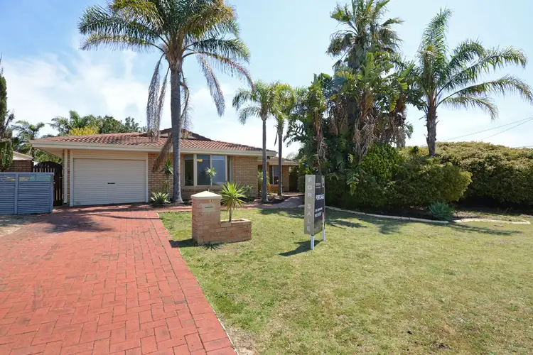 Second view of Homely house listing, 4 Millbrook Grove, Beldon WA 6027