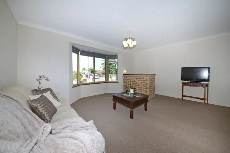 Sixth view of Homely house listing, 4 Millbrook Grove, Beldon WA 6027