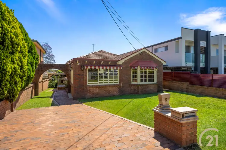 8 Lang Street, Smithfield NSW 2164