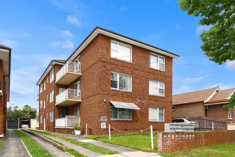 4/20 Broadway, Punchbowl NSW 2196