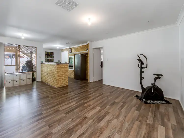 Sixth view of Homely house listing, 20 Bolivar Court, Safety Bay WA 6169