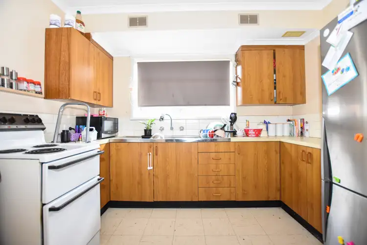 Fifth view of Homely unit listing, 1-2/29 Hillview Avenue, Moama NSW 2731