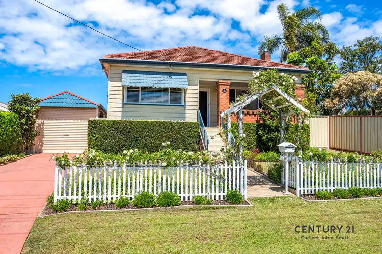 2 Roberts Street, Charlestown NSW 2290
