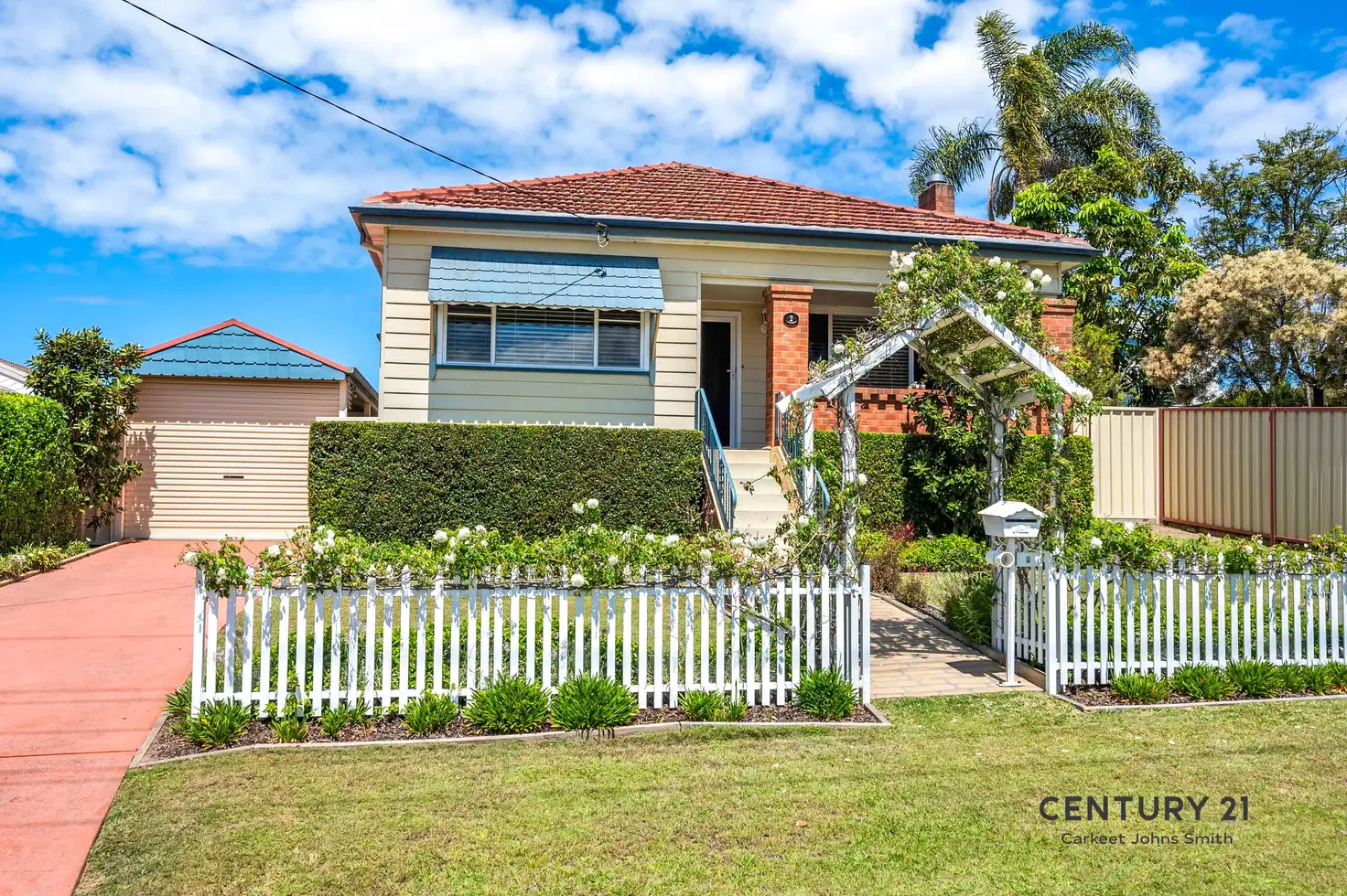 Main view of Homely house listing, 2 Roberts Street, Charlestown NSW 2290