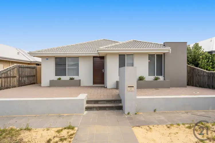 316 Peelwood Parade, Halls Head WA 6210