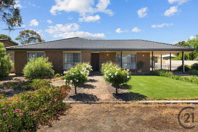 5 Queen Street, Greenock SA 5360