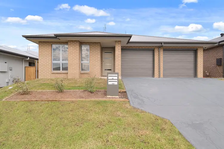 22 and 22a Biyung Street, Fletcher NSW 2287