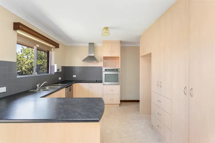Fifth view of Homely house listing, 124 Richards Drive, Morphett Vale SA 5162