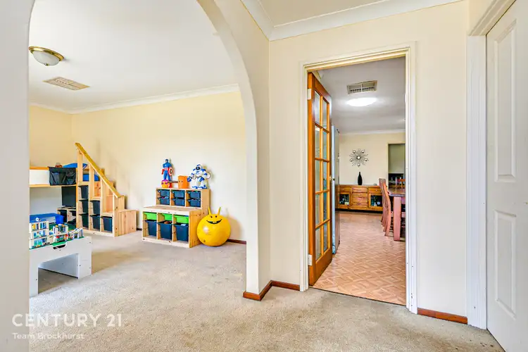 Sixth view of Homely house listing, 5 Fountain Way, Huntingdale WA 6110