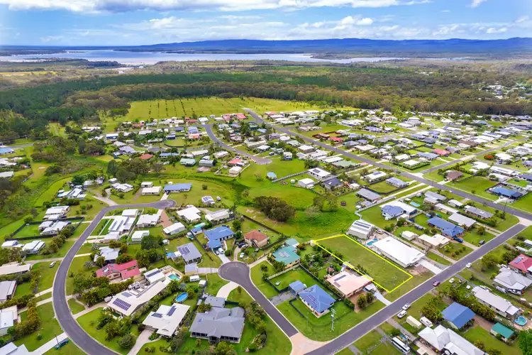 12 Mariposa Place, Cooloola Cove QLD 4580