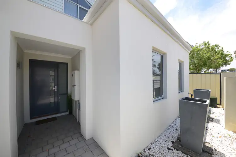 Fourth view of Homely townhouse listing, 6 Eveleigh Boulevard, Clarkson WA 6030
