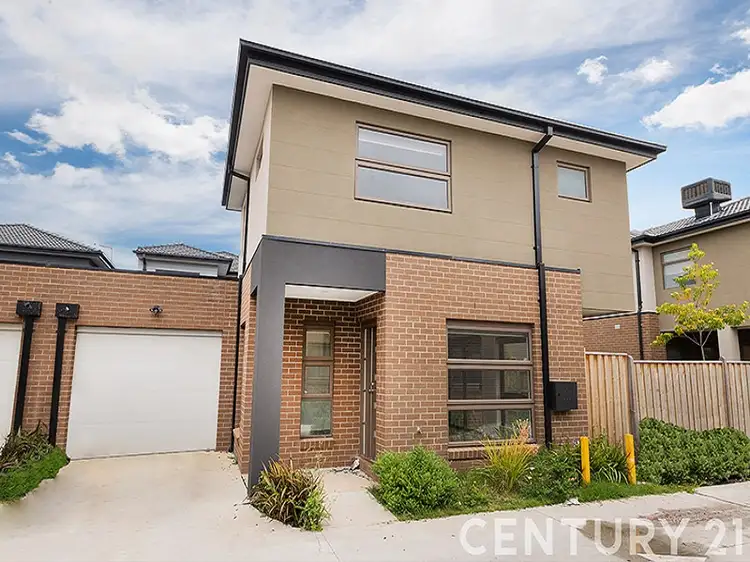 Main view of Homely townhouse listing, 11 Kabi Circuit, Springvale South VIC 3172