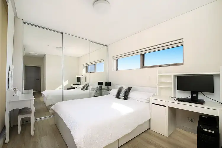 Fifth view of Homely apartment listing, 607/2 Discovery Point Place, Wolli Creek NSW 2205