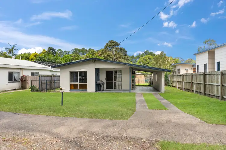 35 Beerwah Parade, Beerwah QLD 4519