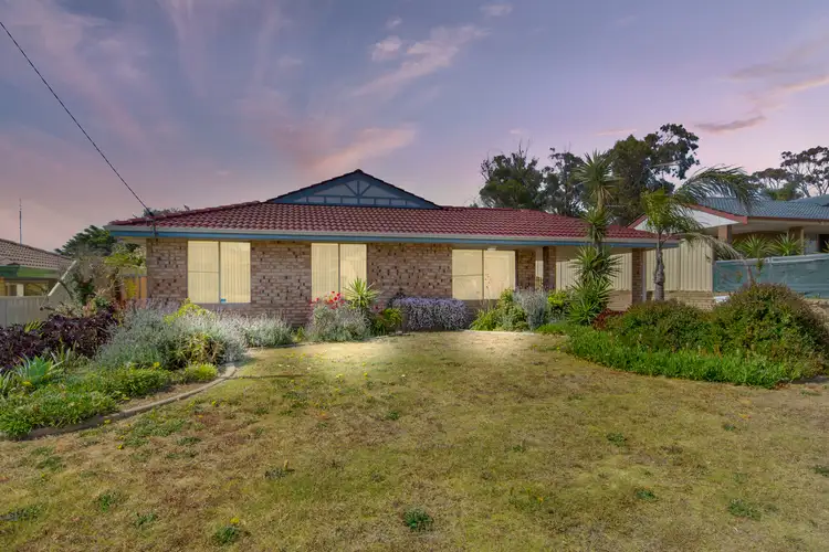 14 Whatman Way, Withers WA 6230
