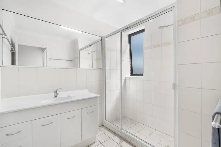 Fourth view of Homely apartment listing, Unit 6 of 88 Akonna Street, Wynnum QLD 4178