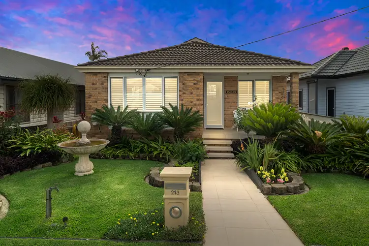 213 Dunbar Street, Stockton NSW 2295