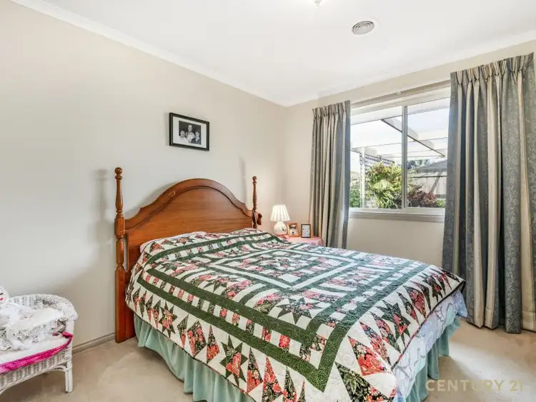 Fifth view of Homely house listing, 6 Blackmore Close, Pakenham VIC 3810