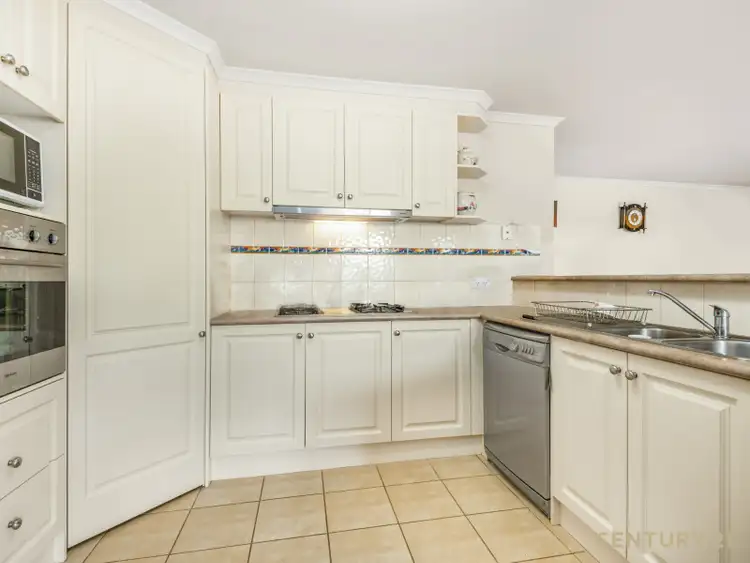 Sixth view of Homely house listing, 6 Blackmore Close, Pakenham VIC 3810