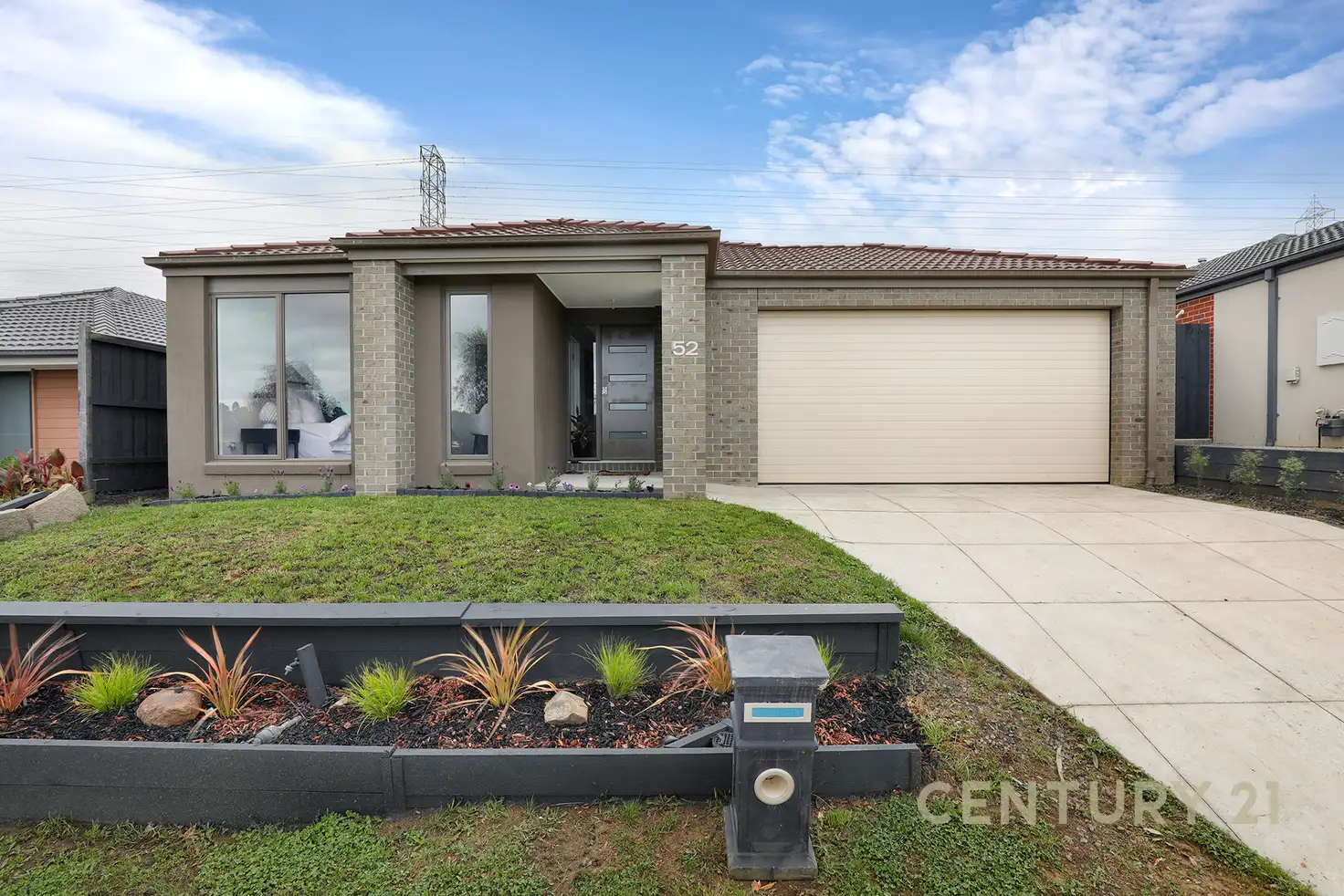 Main view of Homely house listing, 52 Meadowlea Crescent, Pakenham VIC 3810