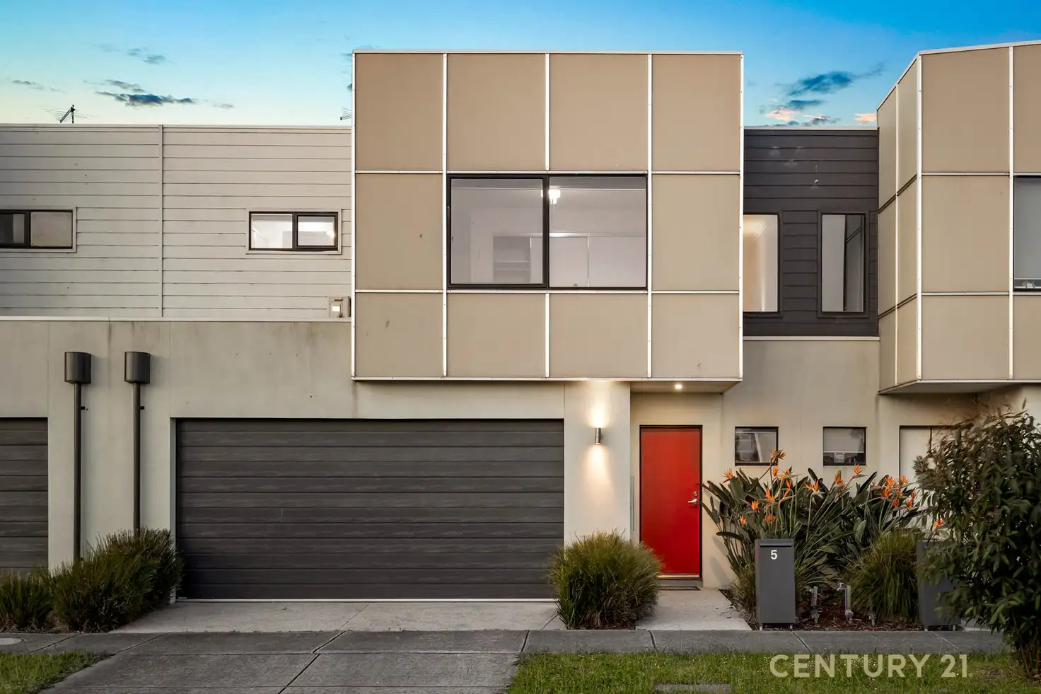 Main view of Homely house listing, 5 Hammond Crescent, Officer VIC 3809