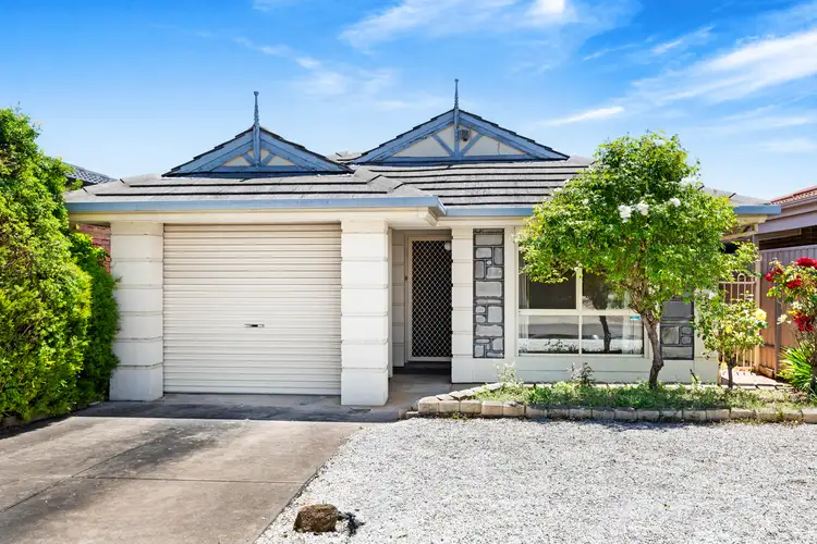 9 Tina Way, Morphett Vale SA 5162