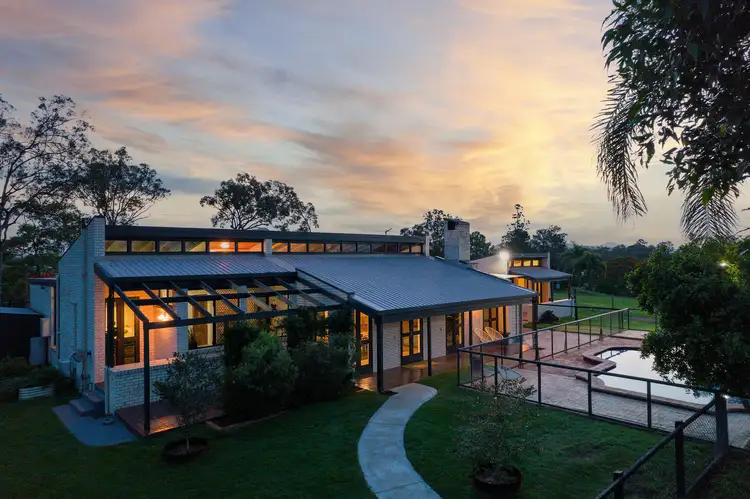 62 Sorensen Road, Southside QLD 4570