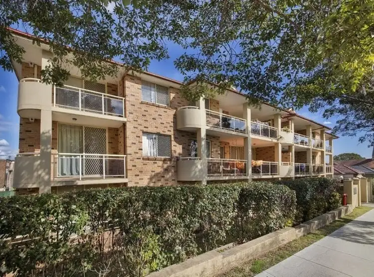 27-33 Coleridge Street