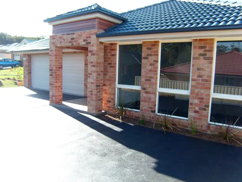 Main view of Homely house listing, 4 Quartz Place, Cameron Park NSW 2285