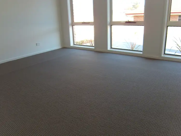 Fifth view of Homely house listing, 4 Quartz Place, Cameron Park NSW 2285