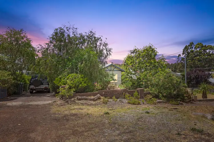 14 Steere Street South, Collie WA 6225