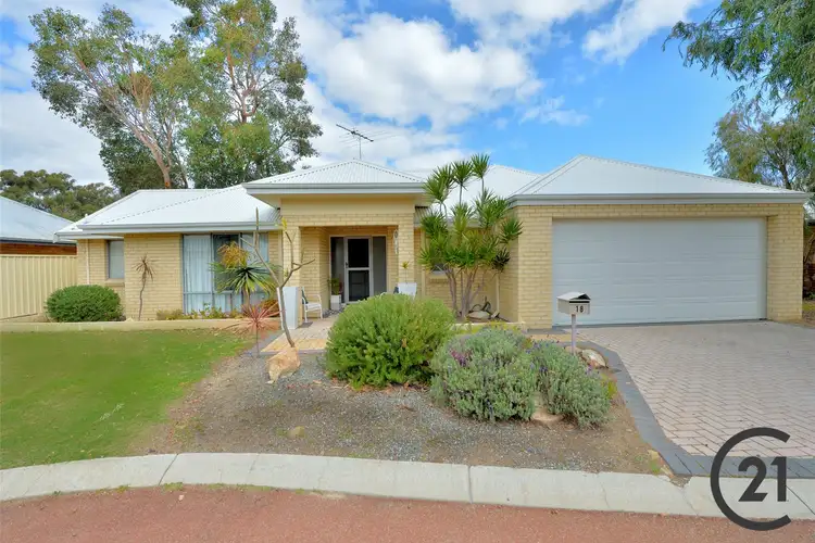 18 Zamia Loop, Wannanup WA 6210