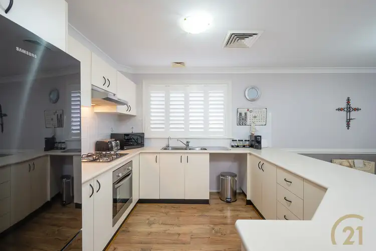 Fifth view of Homely house listing, 35 Scottsdale Circuit, West Hoxton NSW 2171