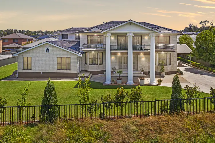 32 Tottenham Place, Glenfield NSW 2167