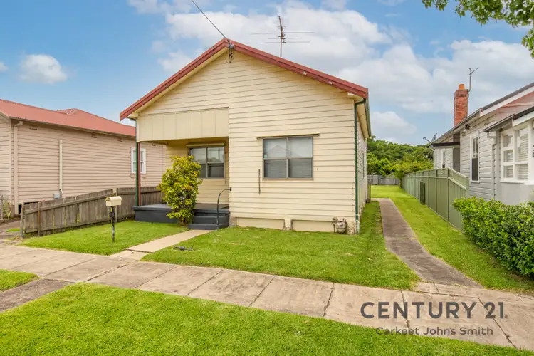 18 Denison Street, Mayfield NSW 2304