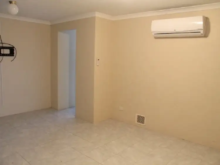 Fifth view of Homely house listing, 8 Vermilion Glade, Warnbro WA 6169