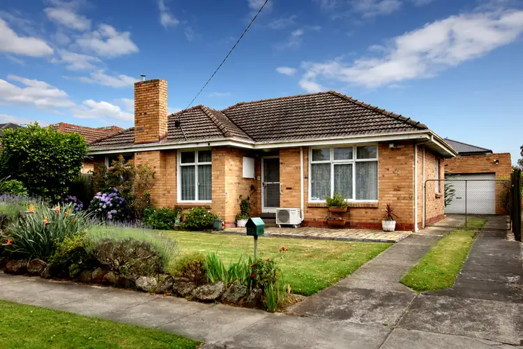 Main view of Homely house listing, 71 Beddoe Avenue, Bentleigh East VIC 3165